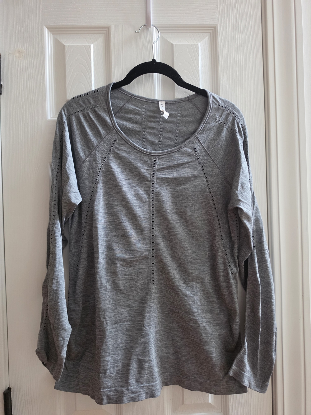 Athleta Momentum Seamless Long Sleeve Top Gray Large